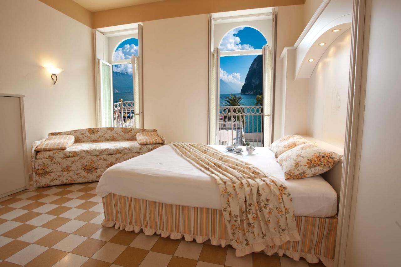 Bellavista Lakefront Hotel & Apartments Рива-дель-Гарда Екстер'єр фото